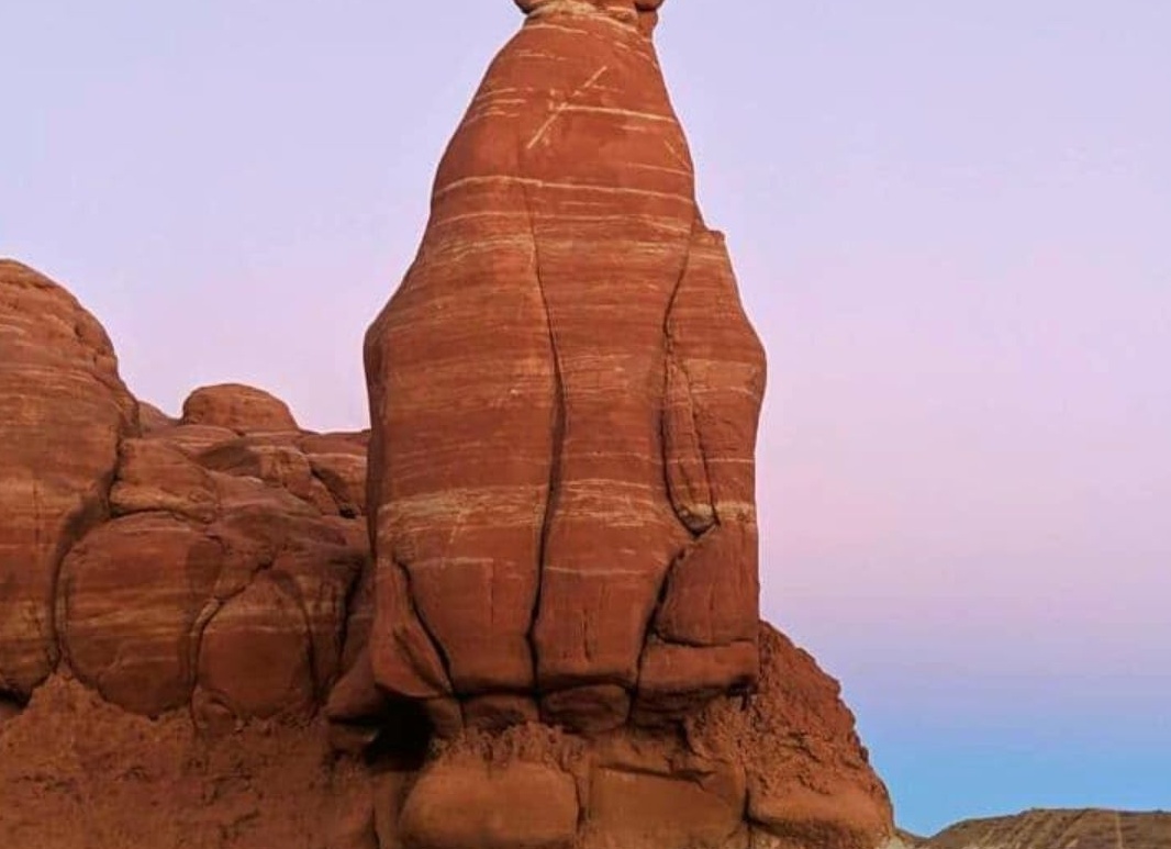 Легендарный «головастик» из нулевых. Столько лет прошло, наверное, только сейчас разрядился.</p>
<p>Моторола C115 – долговечный мобильник