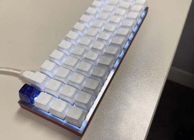 У кого не было компьютера, но очень уж хотелось и хорошо работала фантазия – рисовали их себе сами